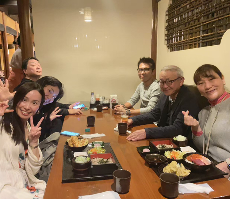 鹿鳴館で踊ろう